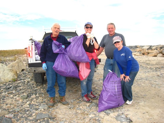 Long Beach clean up crew